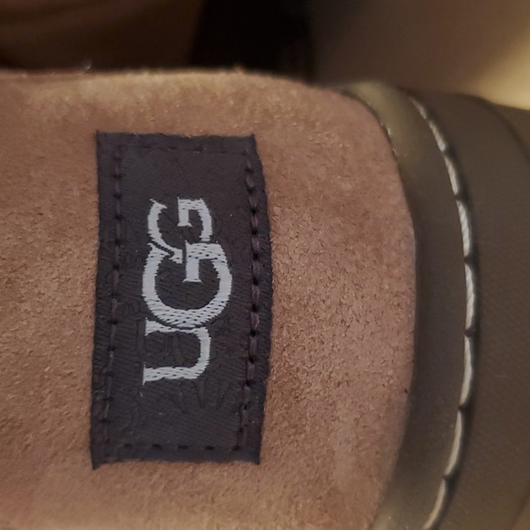 NIB RARE AUTHENTIC UGG Mukluk Revival Boots Women's 10 NEW - Picture 12 of 14